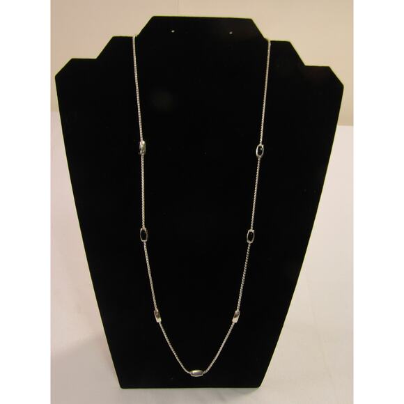 Silver Tone Black Station Dainty 22" Necklace VTG Cottagecore Rave Retro Simple - Picture 1 of 6